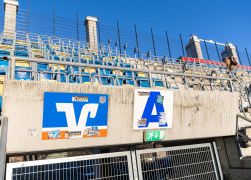 Jena Fans Schleppen 600 Sitze Aus Stadion 07